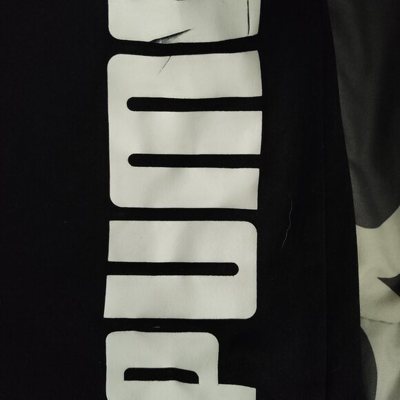 Boys PUMA Shorts (M) - Picture 2 of 4